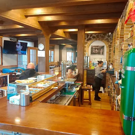 Restaurante Bar Conrad Guest house Abades (Segovia)